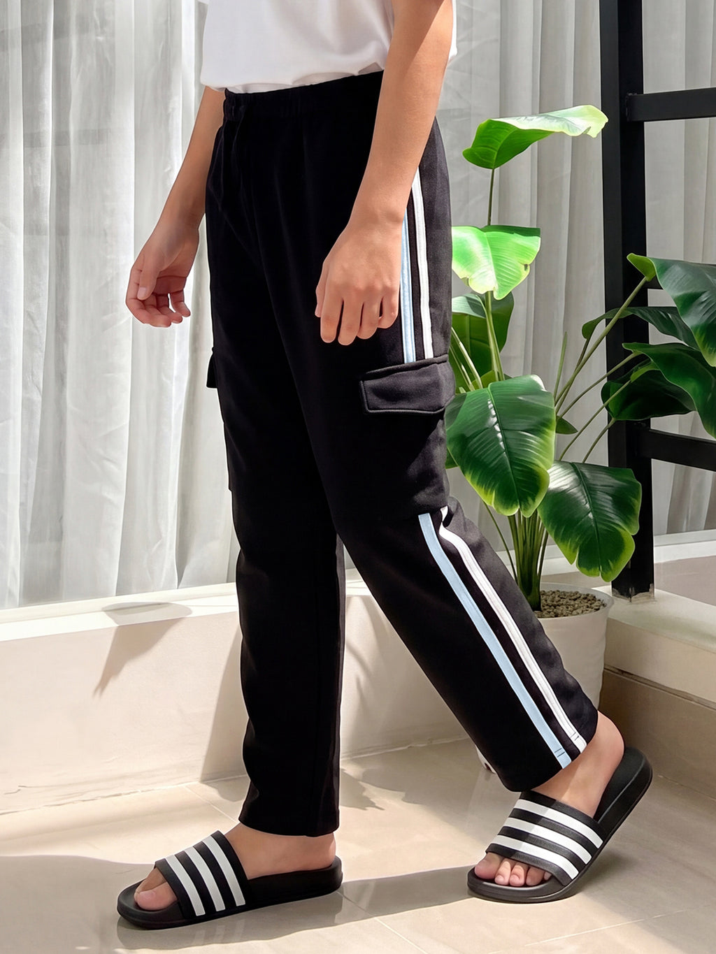 Lil Tomatoes Boys Cotton Looper Cargo Trackpant