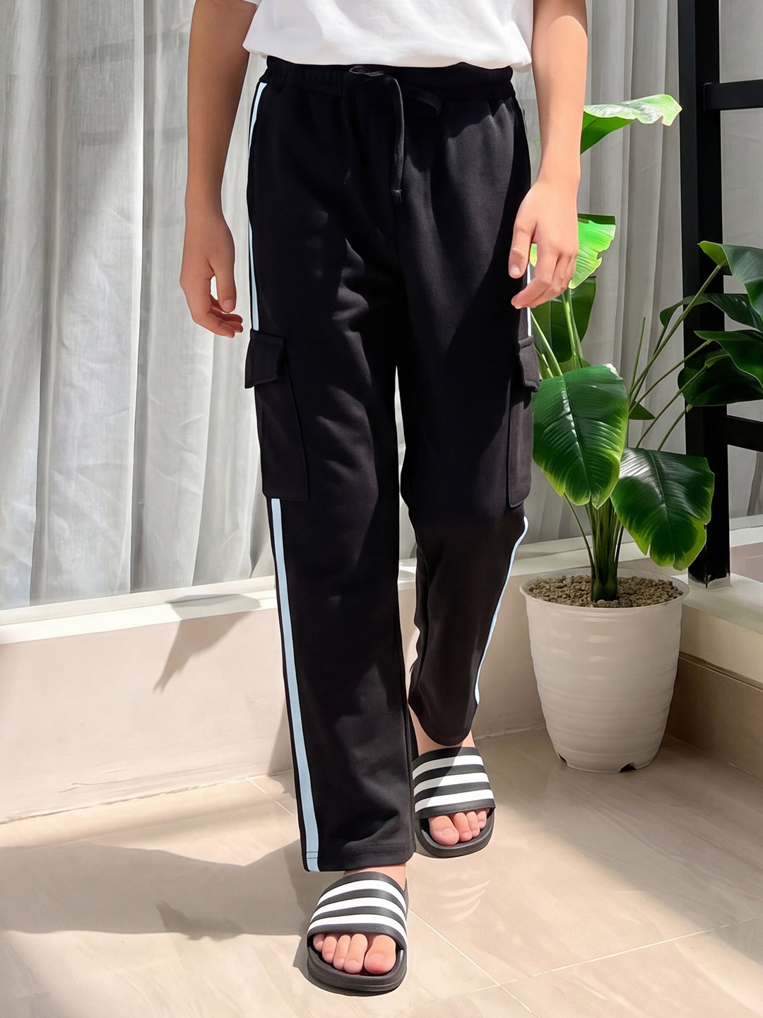 Lil Tomatoes Boys Cotton Looper Cargo Trackpant