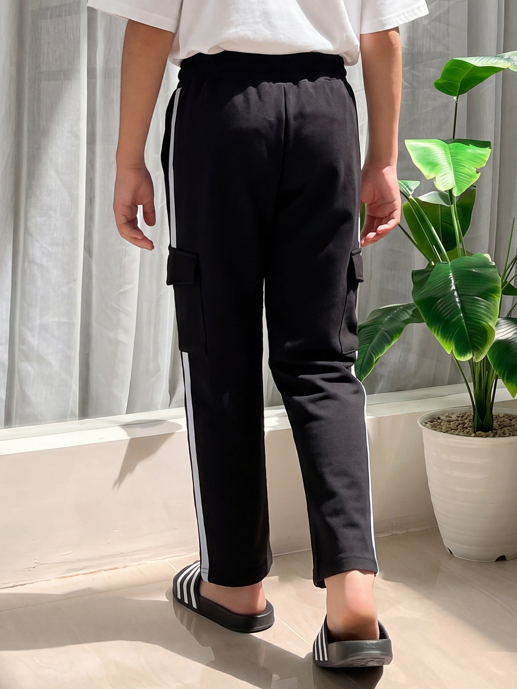 Lil Tomatoes Boys Cotton Looper Cargo Trackpant