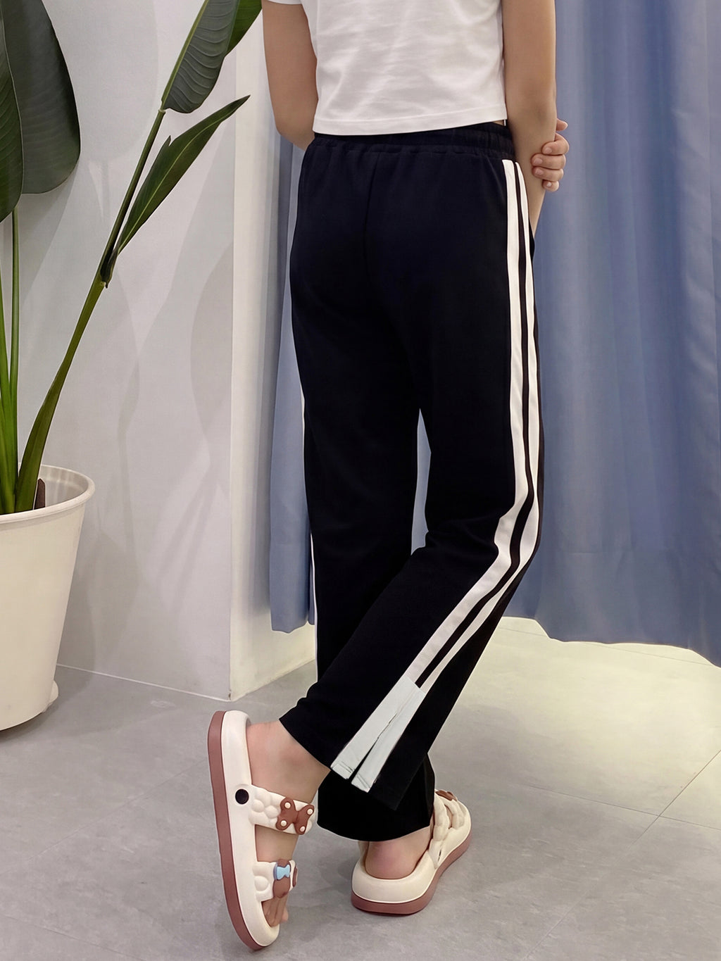 Lil Tomatoes Girls Cotton Looper Trackpant