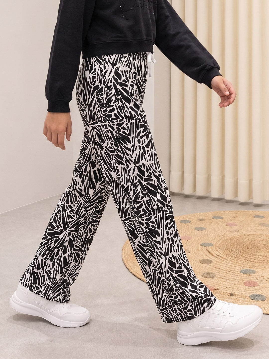 Lil Tomatoes Girls Cotton Looper Trackpant