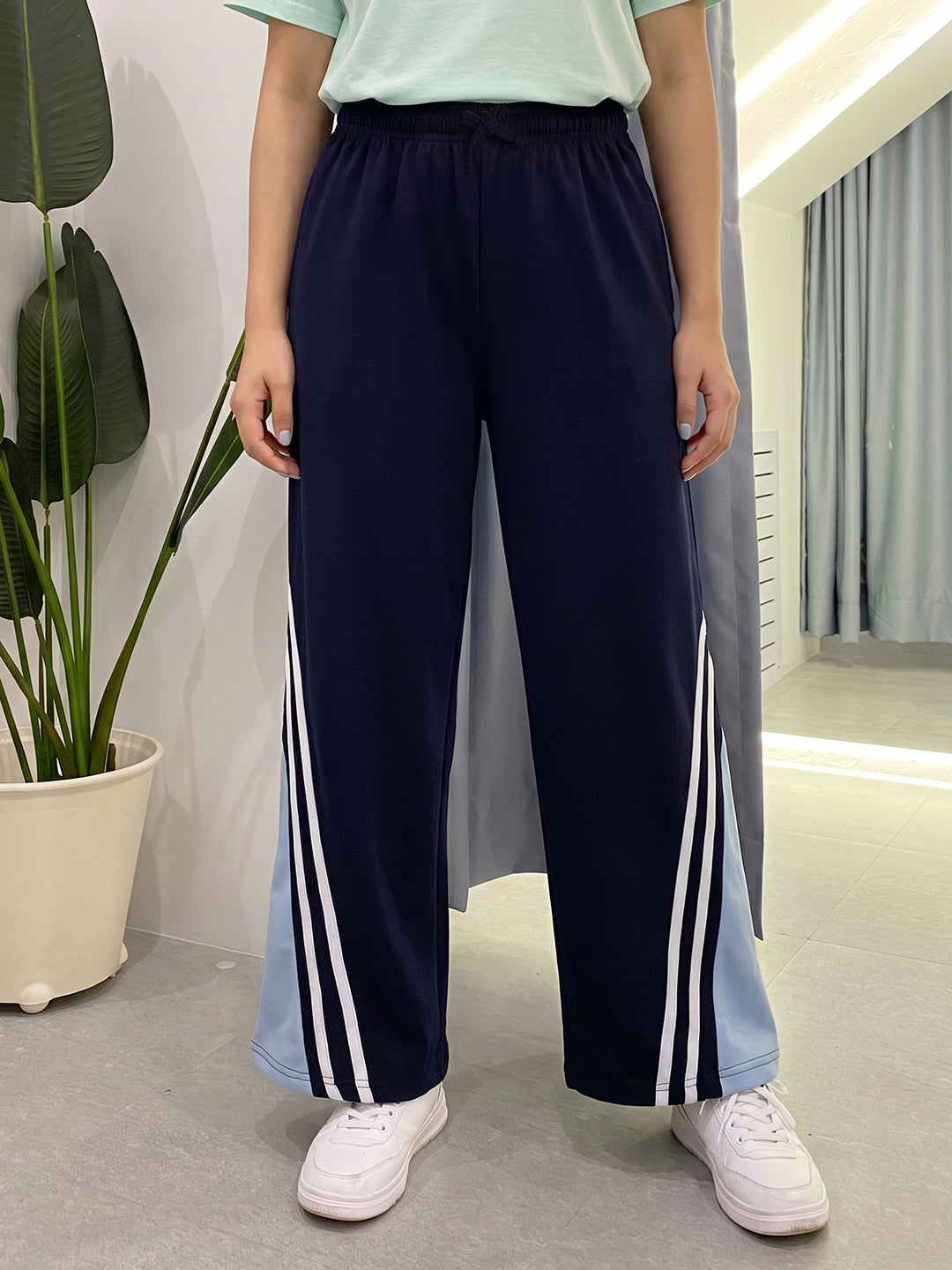 Lil Tomatoes Girls Cotton Looper Trackpant